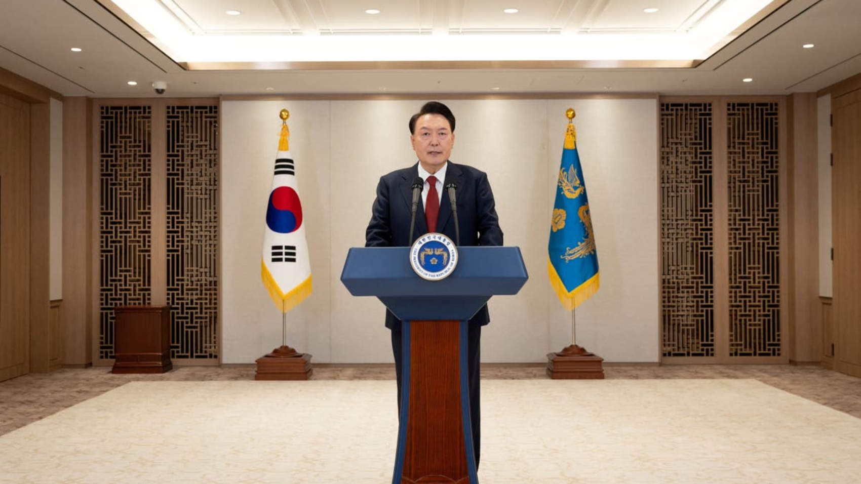 2024-12-12T025314Z_466260999_RC2ENBARM5EU_RTRMADP_3_SOUTHKOREA-POLITICS.jpg