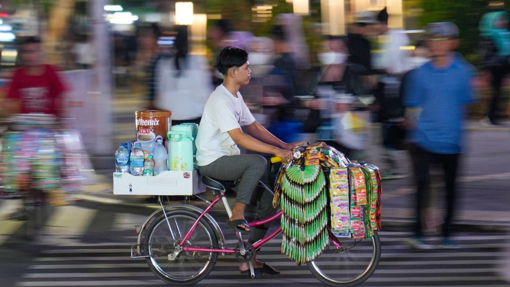 Indonesia_Bicycle_Coffee_Sellers_Photo_Gallery_02676.jpg