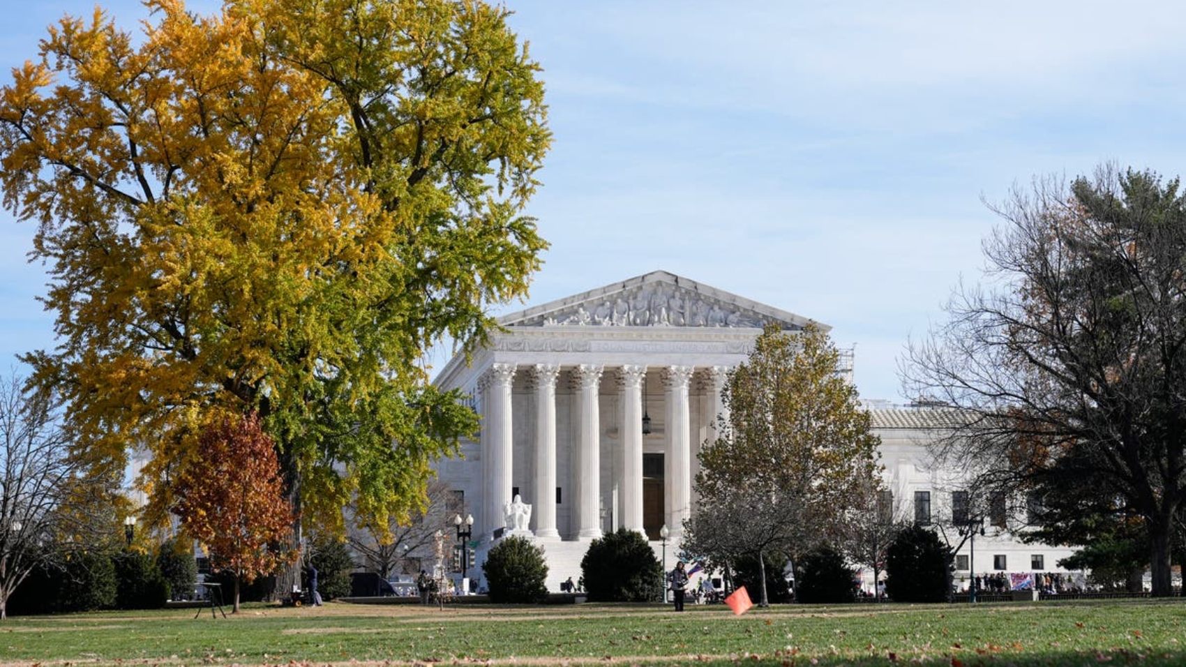 Supreme_Court_22591.jpg