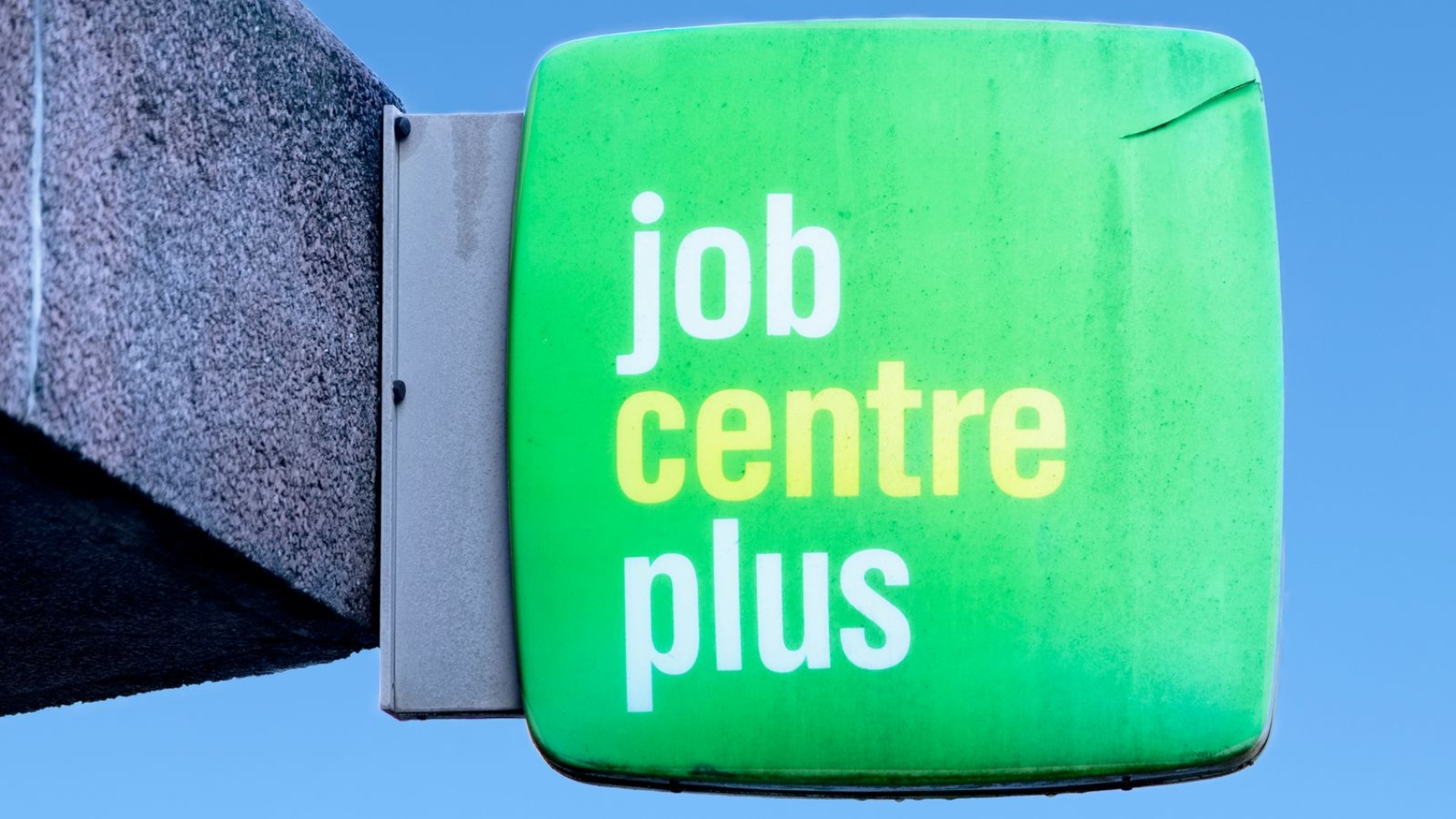 skynews-jobcentre-job-centre_6757997.jpg