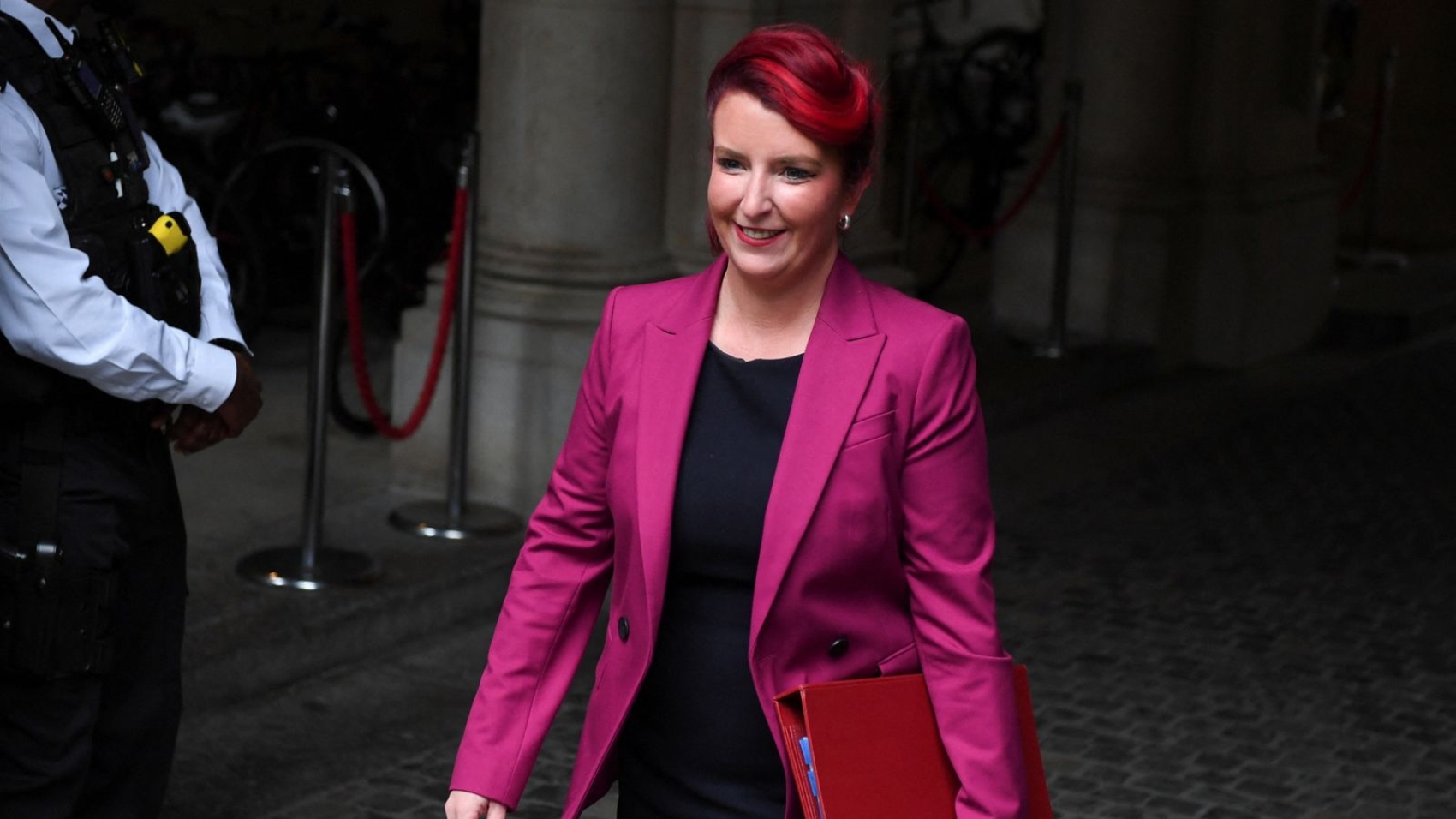 skynews-louise-haigh-downing-street_6621802.jpg