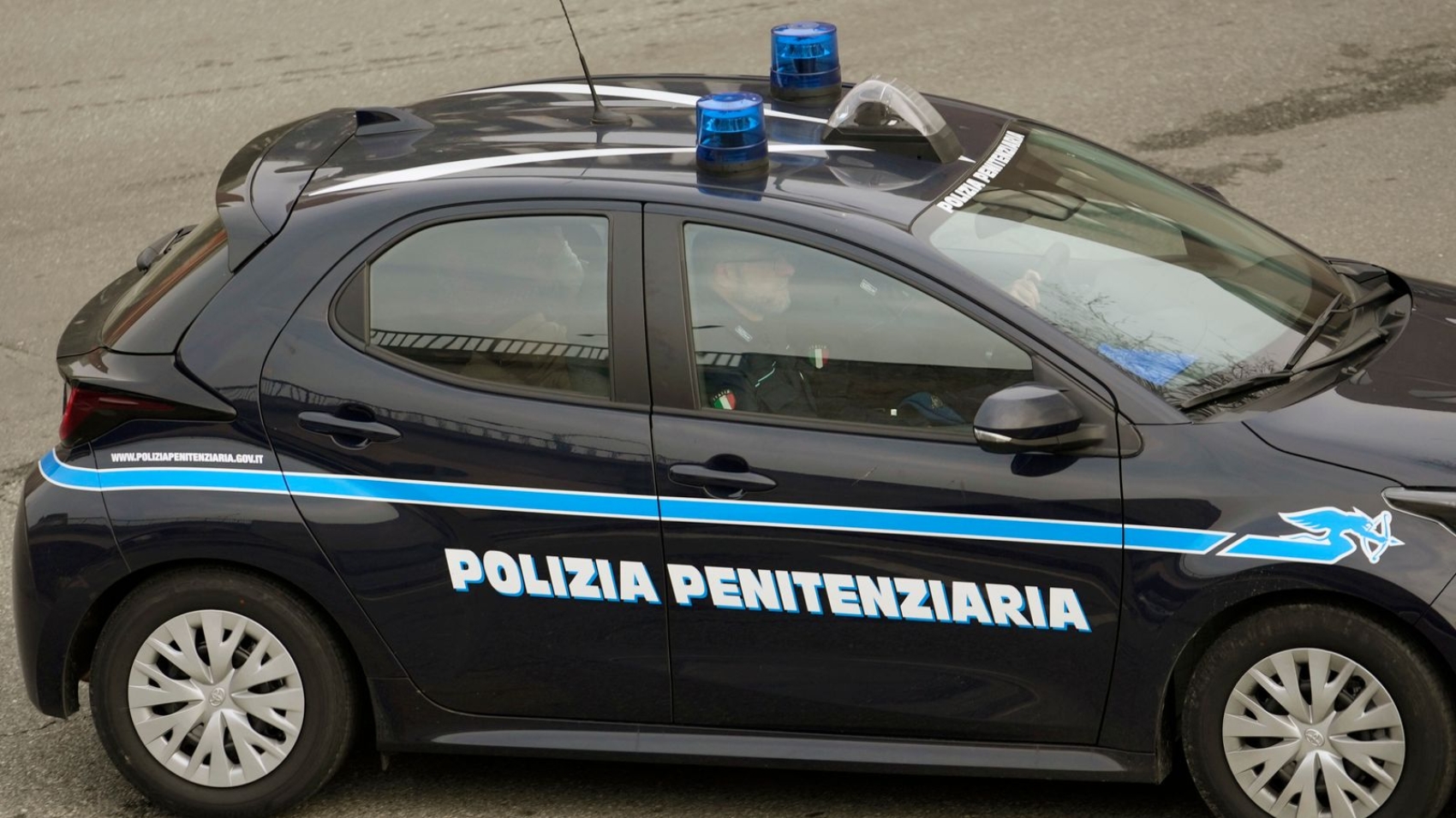 skynews-police-italy_6767444.jpg