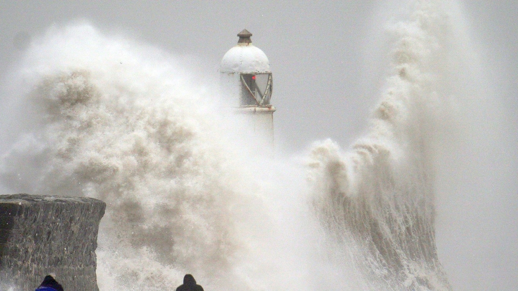 skynews-porthcawl-in-wales_6769710.jpg