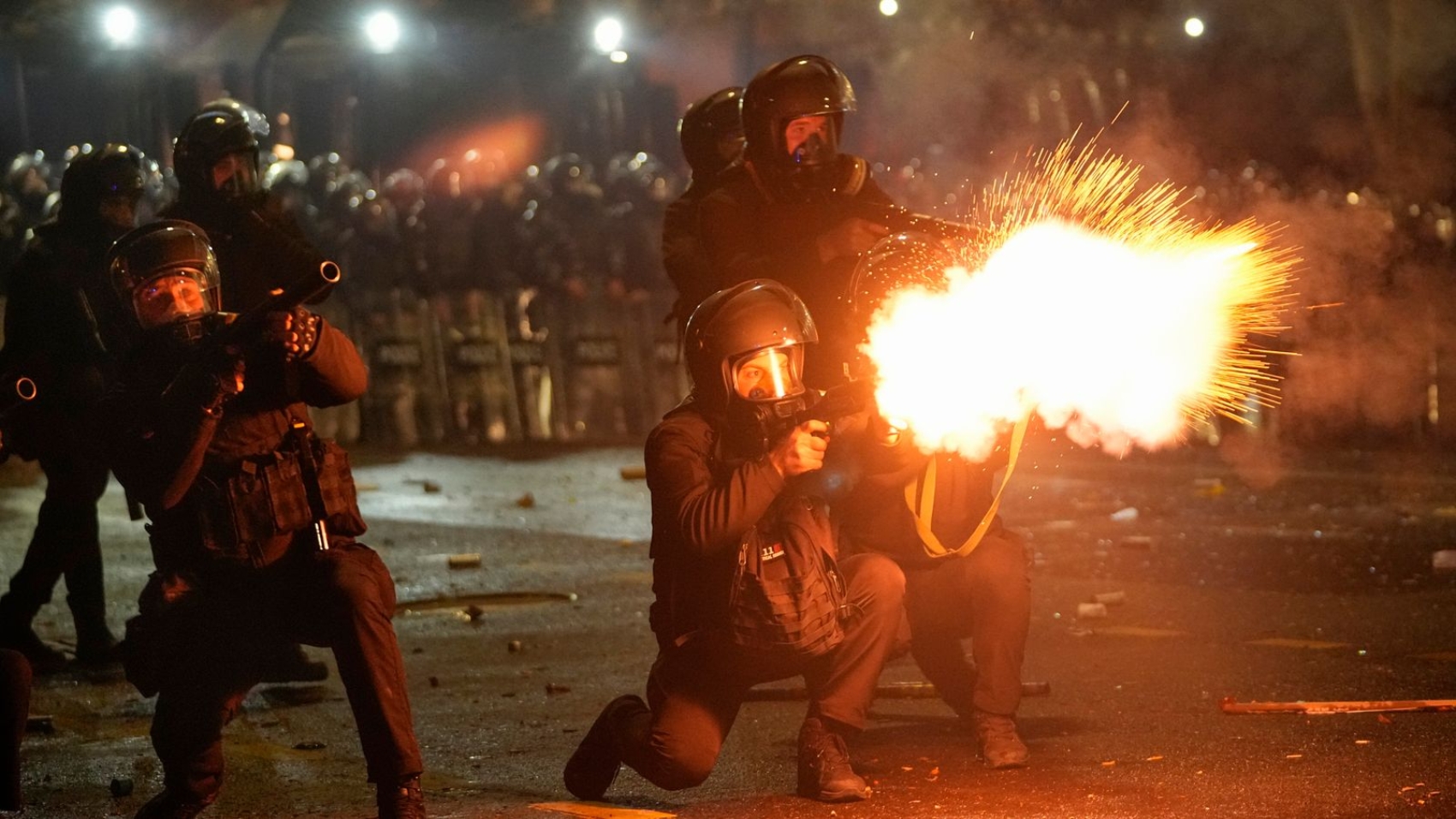 skynews-tear-gas-georgia-tbilisi_6767057.jpg