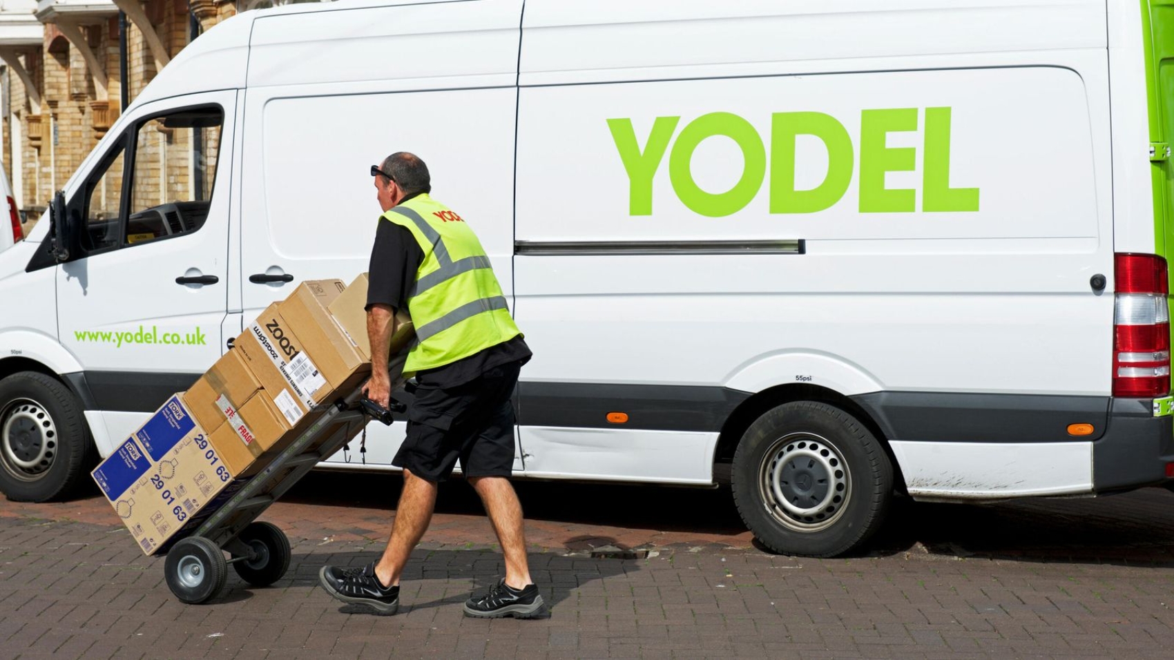 skynews-yodel-delivery-van_6453780.jpg